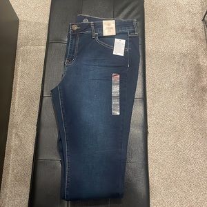 Size 17 Jeggings. Low Rise, stretch.